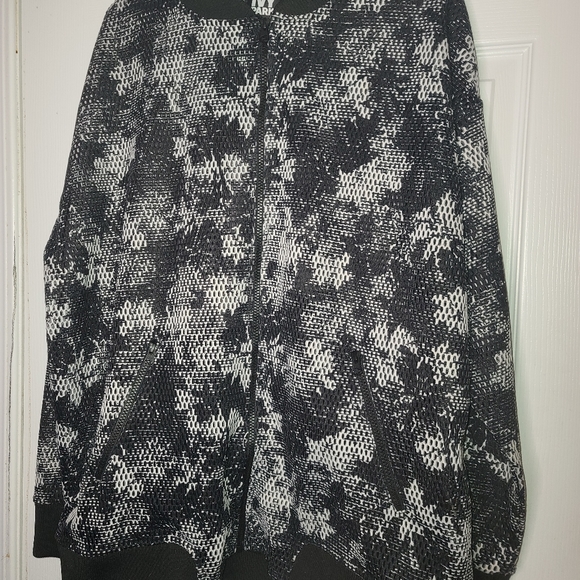 IVY PARK Floral Mesh Bomber Jacket NWOT - Picture 2 of 4